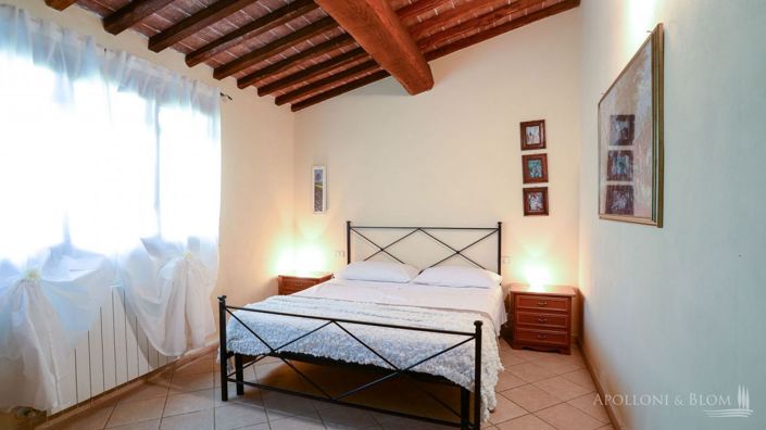 Image No.15-5 Bed Apartment for sale