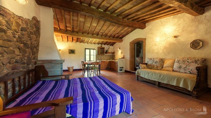 Image No.29-8 Bed Apartment for sale