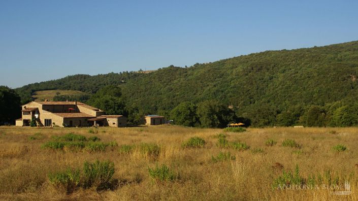 Image No.9-8 Bed Apartment for sale