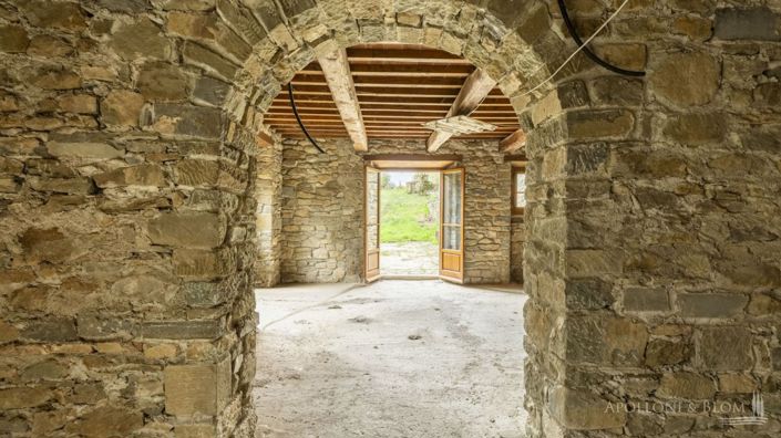 Image No.20-3 Bed Apartment for sale