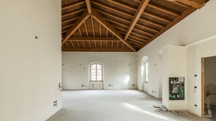 Image No.10-2 Bed Apartment for sale