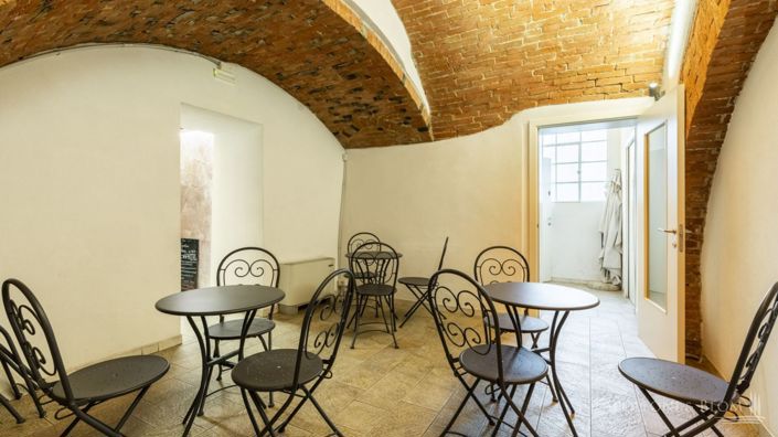 Image No.14-9 Bed Apartment for sale