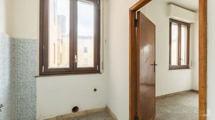 Image No.10-3 Bed Apartment for sale