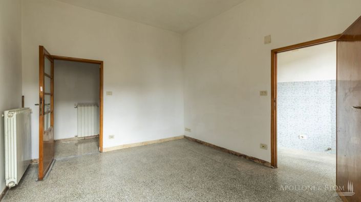 Image No.12-3 Bed Apartment for sale