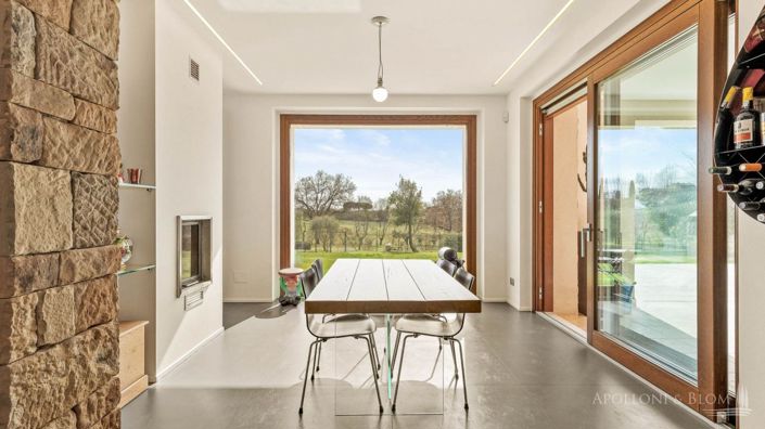 Image No.21-3 Bed Villa for sale