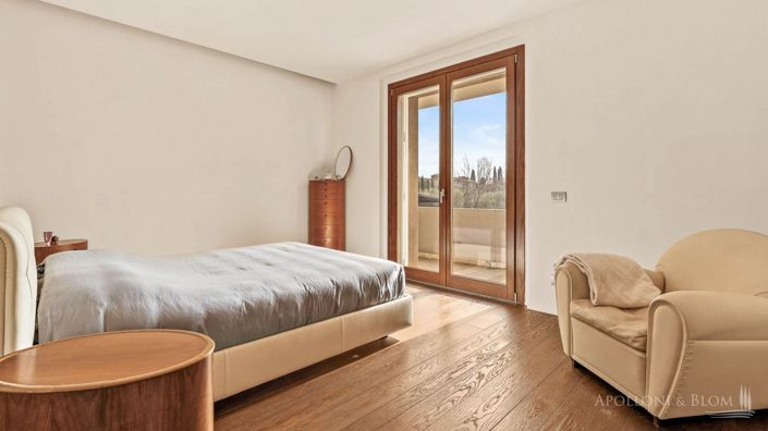 Image No.23-3 Bed Villa for sale