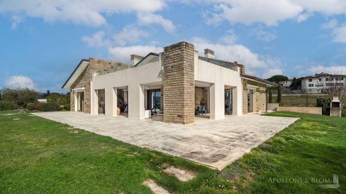 Image No.4-3 Bed Villa for sale