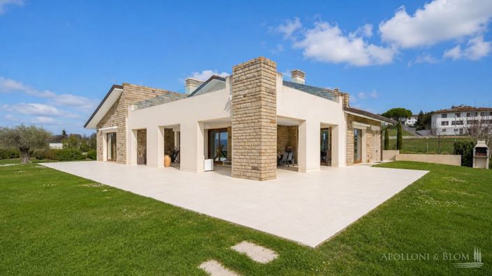 Image No.7-3 Bed Villa for sale
