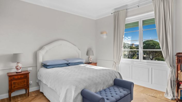 Image No.17-4 Bed Apartment for sale