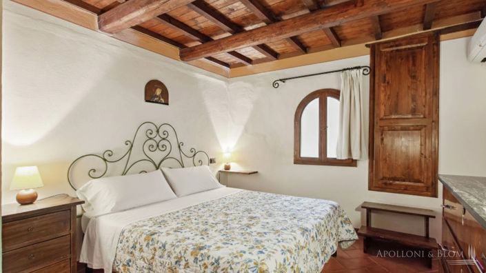 Image No.28-14 Bed Apartment for sale