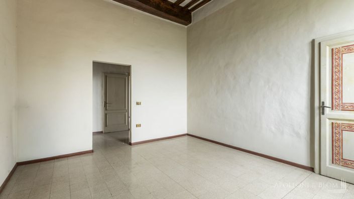 Image No.26-6 Bed Villa for sale