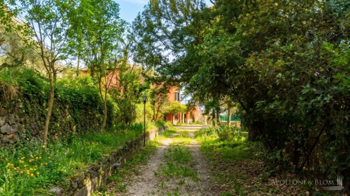 Image No.6-6 Bed Villa for sale