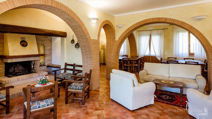 Image No.21-10 Bed Apartment for sale