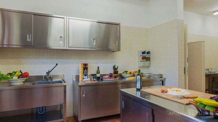 Image No.29-10 Bed Apartment for sale