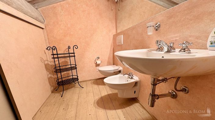 Image No.18-2 Bed Apartment for sale