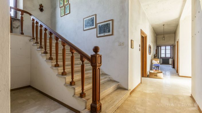 Image No.10-5 Bed Country House for sale