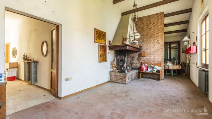 Image No.11-5 Bed Country House for sale