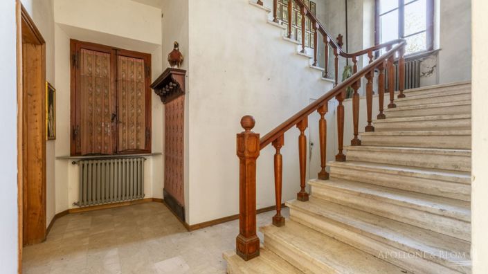 Image No.13-5 Bed Country House for sale