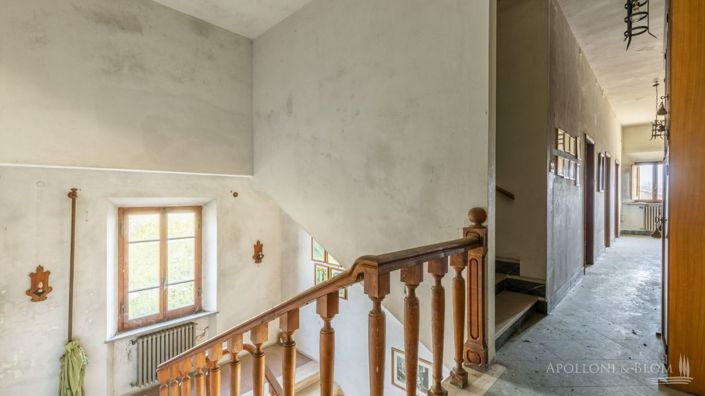Image No.14-5 Bed Country House for sale