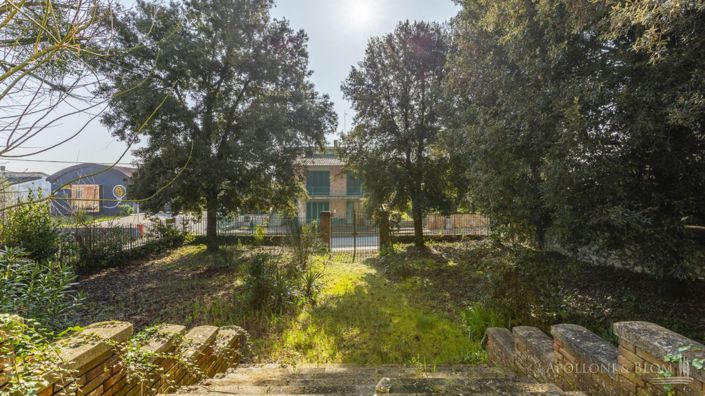Image No.19-5 Bed Country House for sale