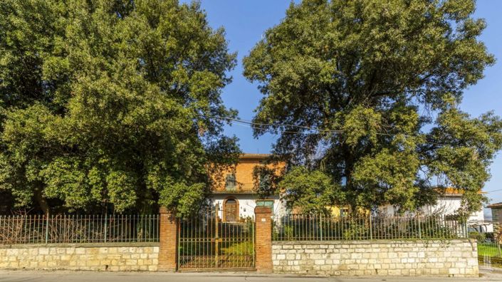Image No.21-Maison de campagne de 5 chambres à vendre à Montepulciano