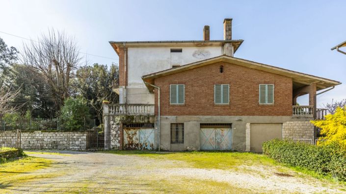 Image No.5-Maison de campagne de 5 chambres à vendre à Montepulciano