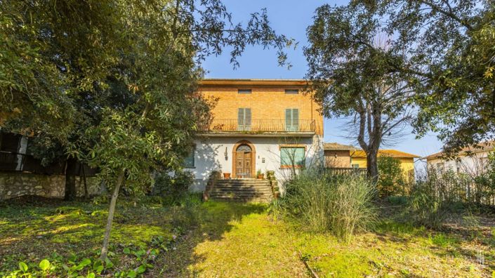 Image No.6-Maison de campagne de 5 chambres à vendre à Montepulciano