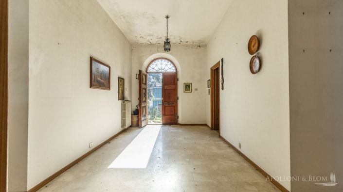 Image No.9-5 Bed Country House for sale