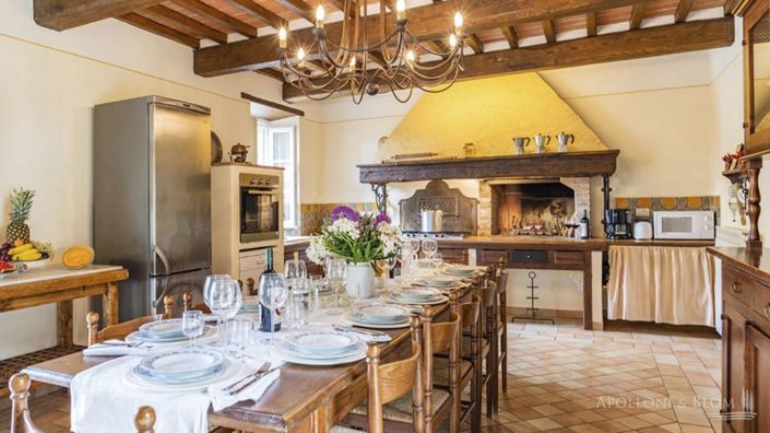 Image No.18-6 Bed Apartment for sale