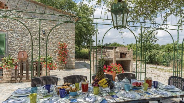 Image No.24-6 Bed Apartment for sale