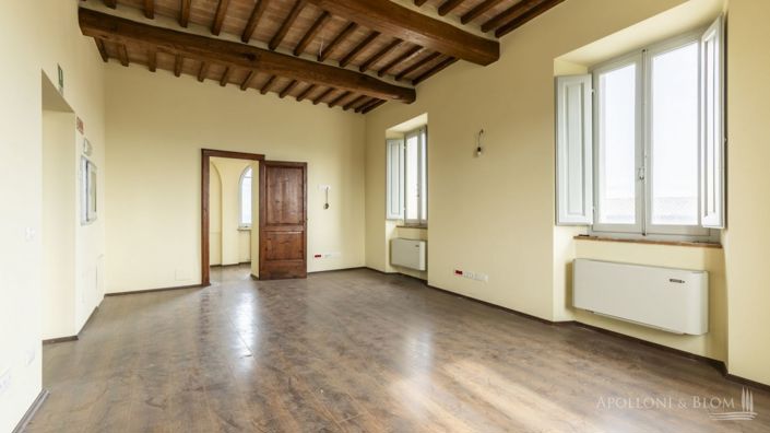 Image No.10-Appartement de 7 chambres à vendre à Montalcino