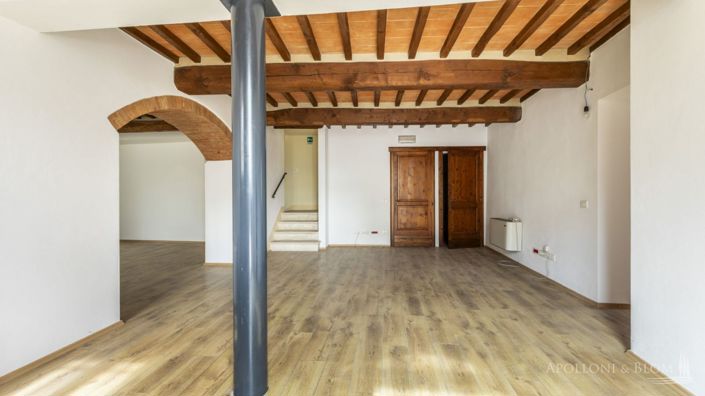 Image No.15-7 Bed Apartment for sale