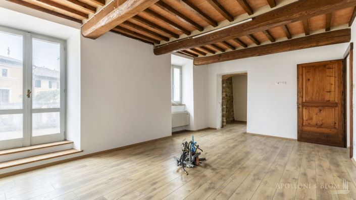 Image No.21-7 Bed Apartment for sale