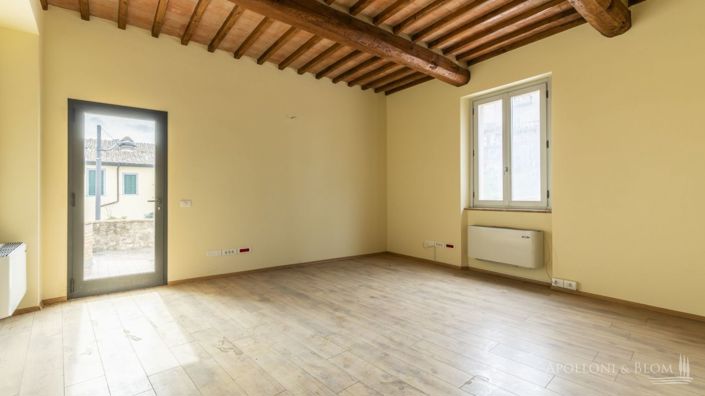 Image No.29-7 Bed Apartment for sale