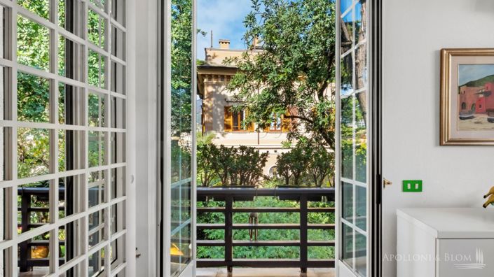 Image No.11-3 Bed Apartment for sale