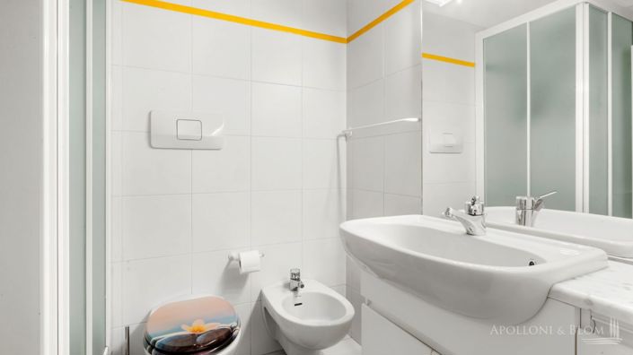 Image No.21-3 Bed Apartment for sale