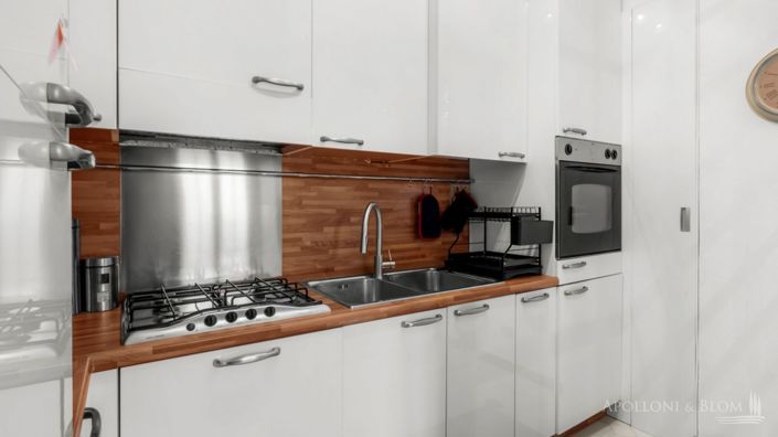 Image No.8-3 Bed Apartment for sale