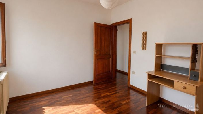 Image No.18-2 Bed Apartment for sale