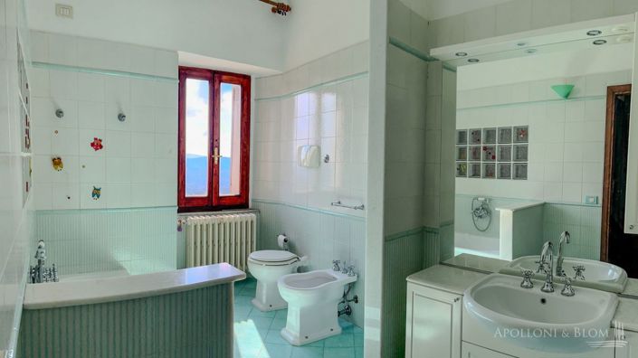 Image No.19-2 Bed Apartment for sale