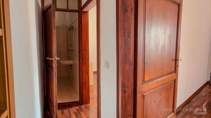 Image No.23-2 Bed Apartment for sale