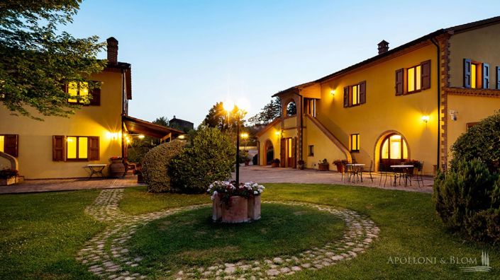 Image No.3-Appartement de 10 chambres à vendre à Castiglione del Lago