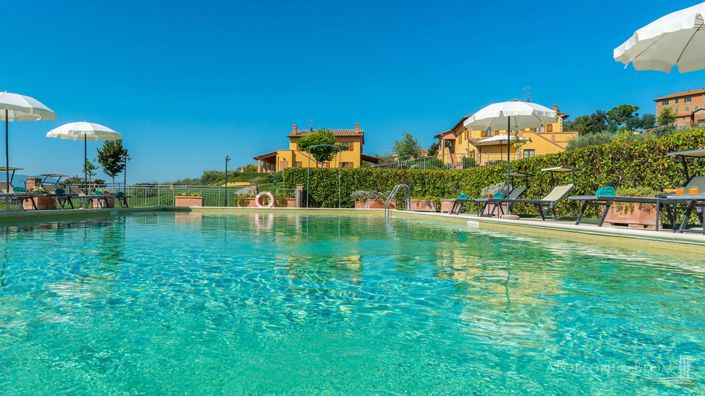 Image No.5-Appartement de 10 chambres à vendre à Castiglione del Lago