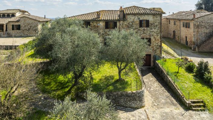 Image No.10-6 Bed Apartment for sale