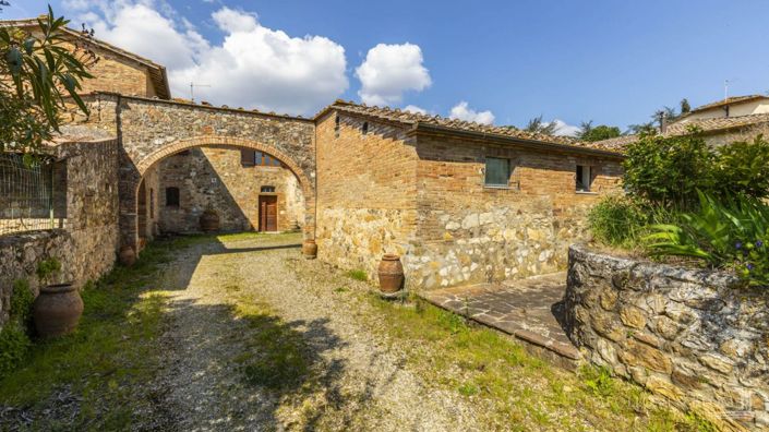 Image No.15-6 Bed Apartment for sale