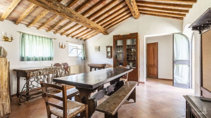 Image No.22-6 Bed Apartment for sale