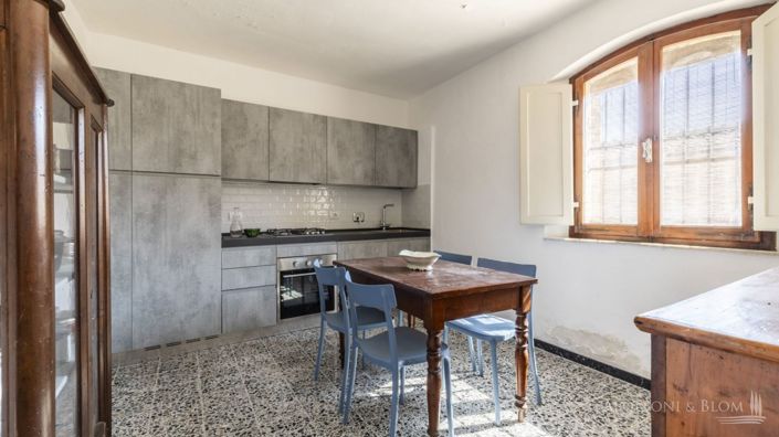 Image No.29-6 Bed Apartment for sale