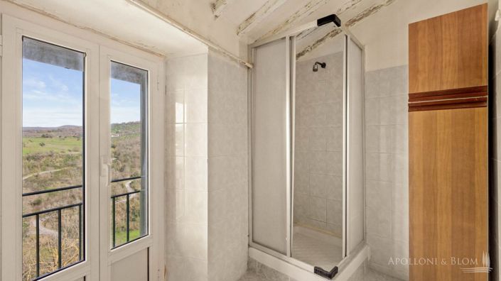 Image No.12-3 Bed Apartment for sale