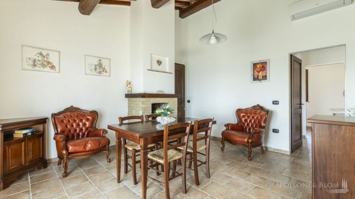 Image No.15-12 Bed Apartment for sale