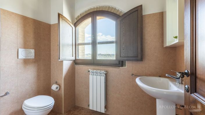 Image No.27-12 Bed Apartment for sale