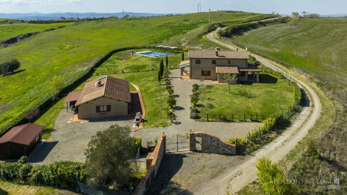 Image No.8-12 Bed Apartment for sale